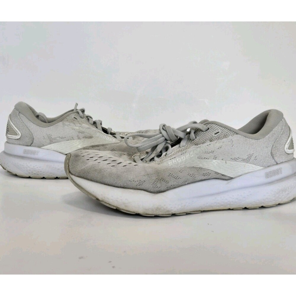 Brooks Ghost 16 Shoes Womens 7.5 White Cream Running Sneakers Athletic